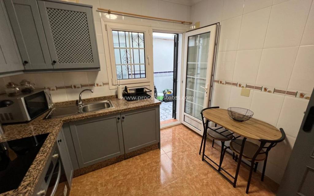 Reventa - Villa - Torrevieja - Playa Los Locos