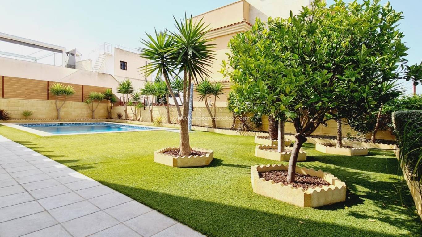 Reventa - Villa - Torrevieja - Torrejón