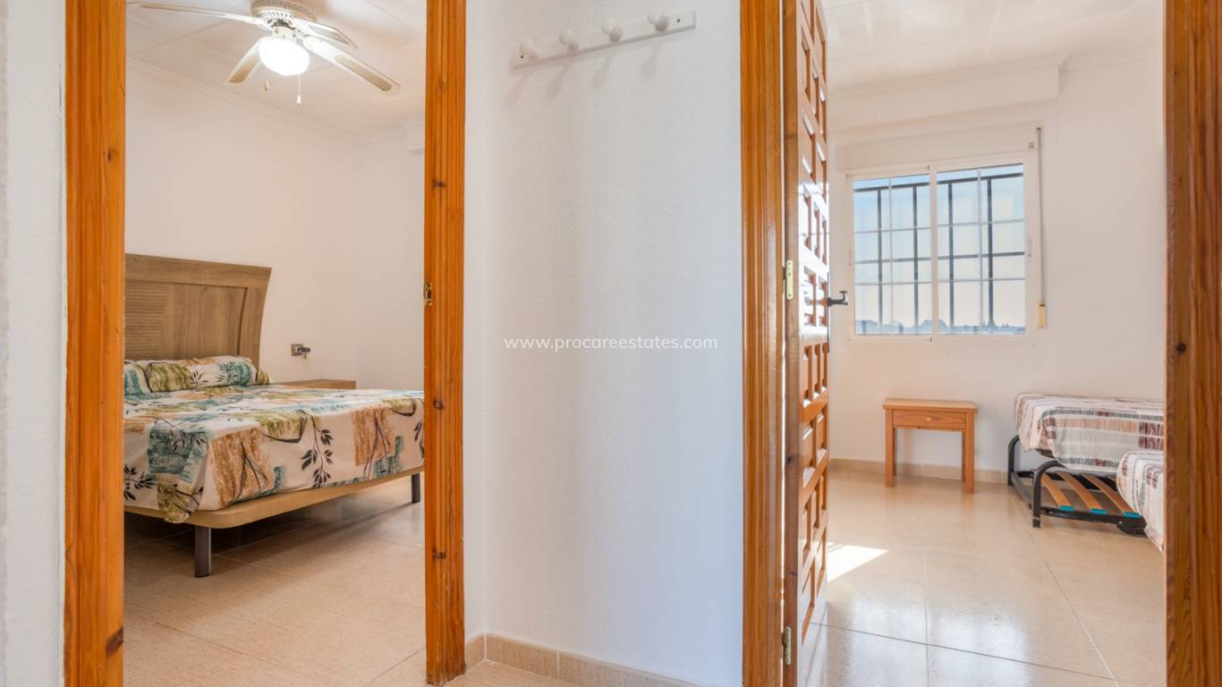 Reventa - Villa - Torrevieja - Urbanización San Luis