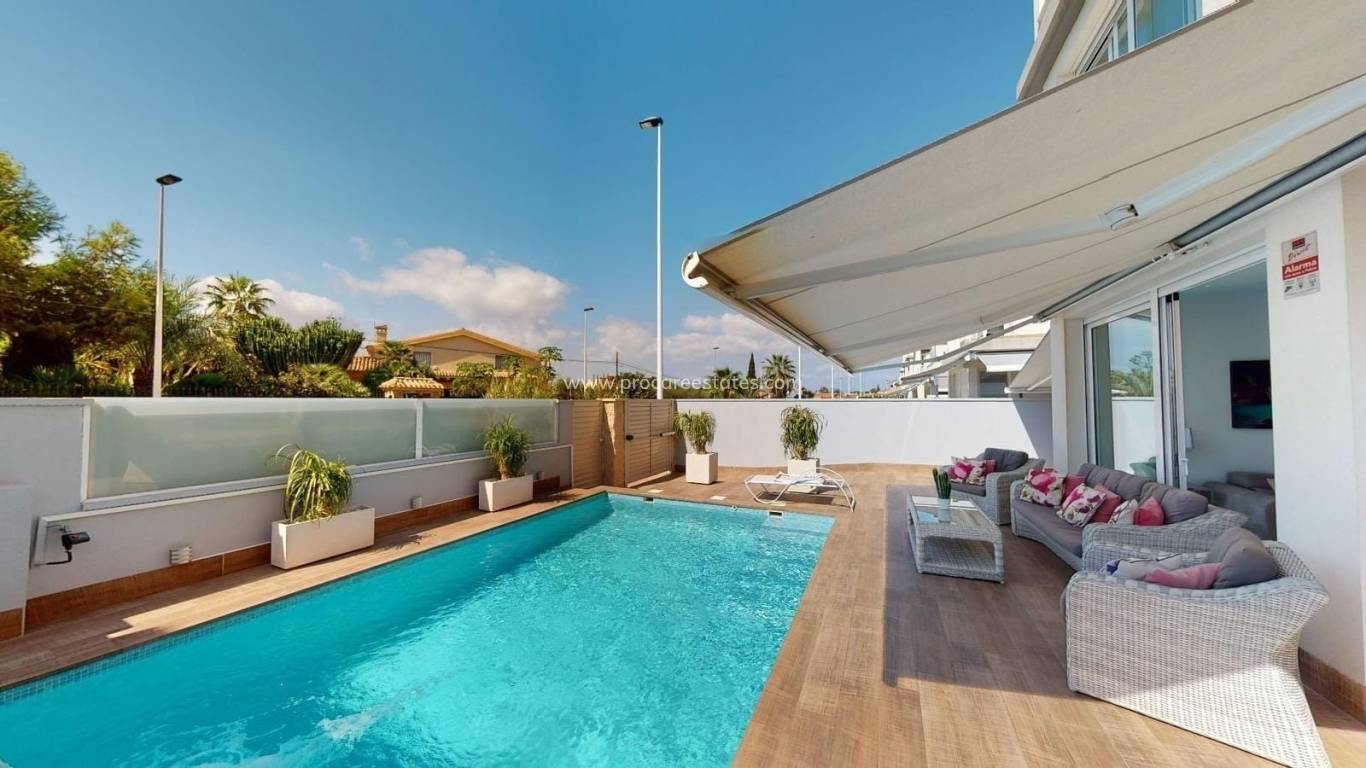 Reventa - Villa - Torrevieja