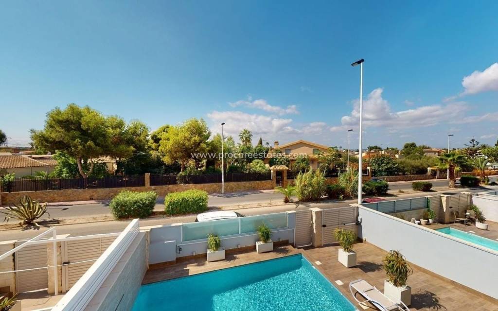 Reventa - Villa - Torrevieja