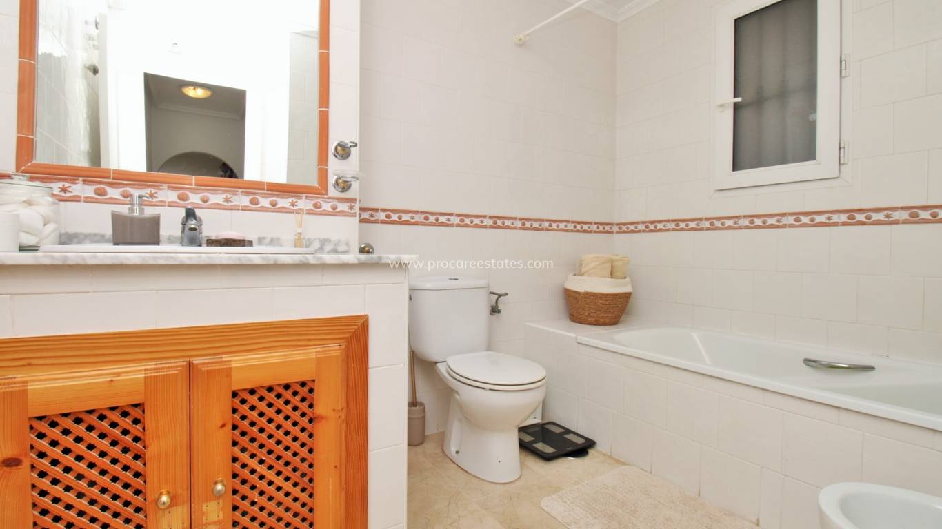 Revente - Apartament - Orihuela Costa - Villamartin