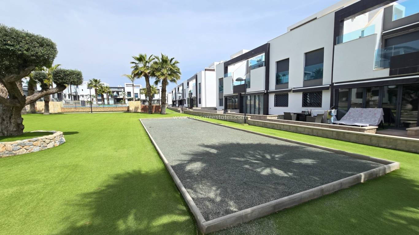 Revente - Apartment / Flat * - Orihuela Costa * - Punta Prima *