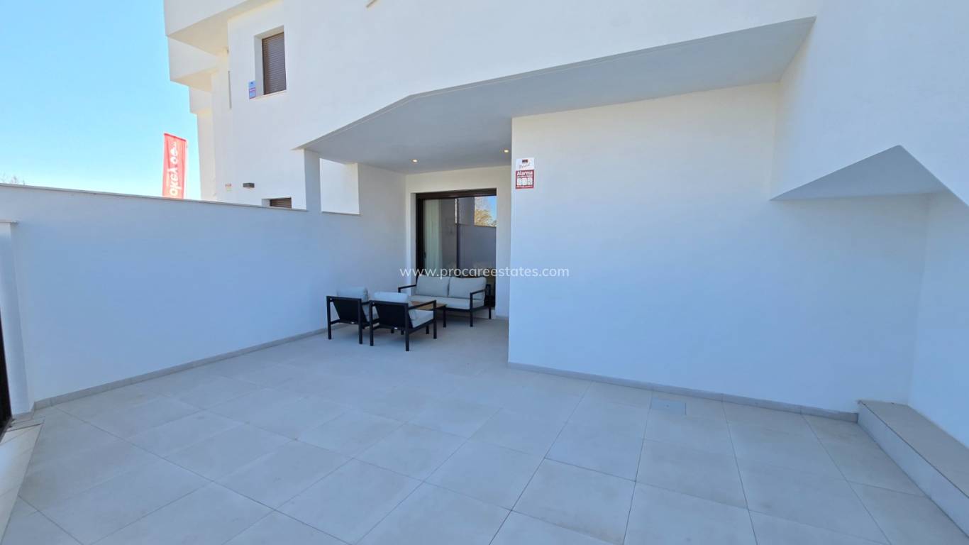 Revente - Apartment / Flat * - Pilar de la Horadada *