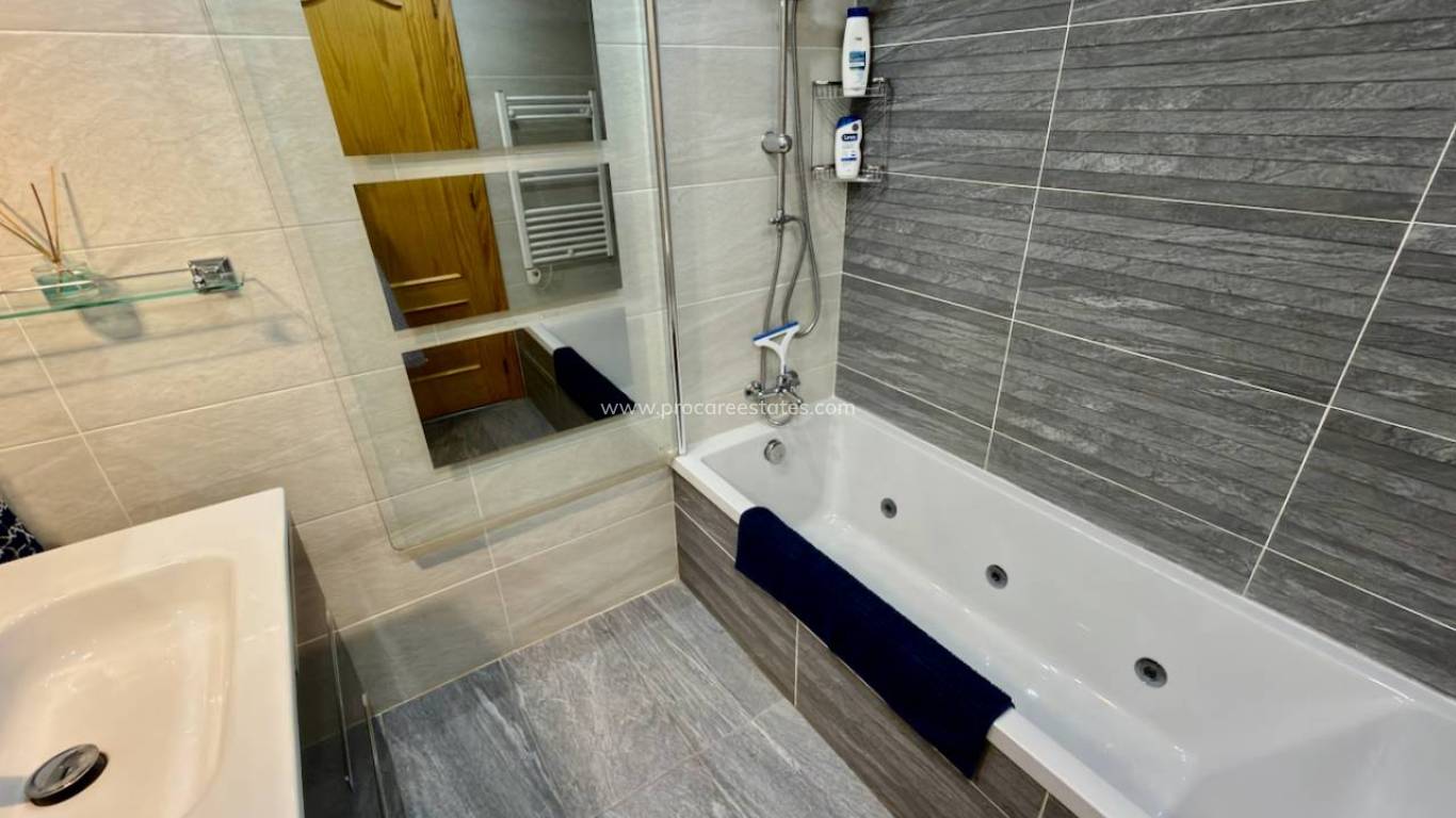 Revente - Appartement - Almoradi - centro