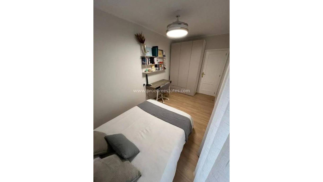 Revente - Appartement - Almoradi