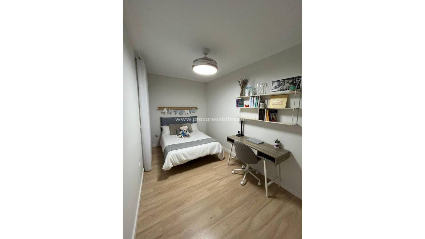 Revente - Appartement - Almoradi