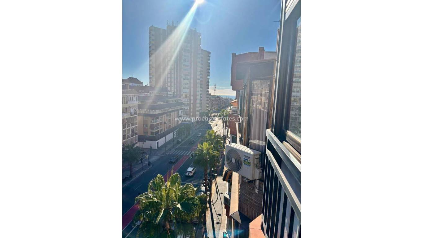 Revente - Appartement - Benidorm - Colonia Madrid