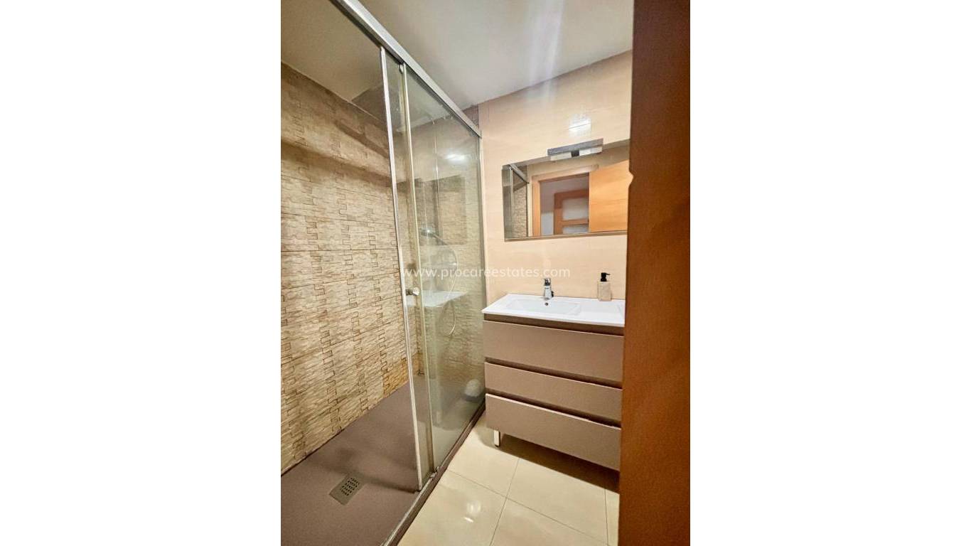 Revente - Appartement - Benidorm - Colonia Madrid