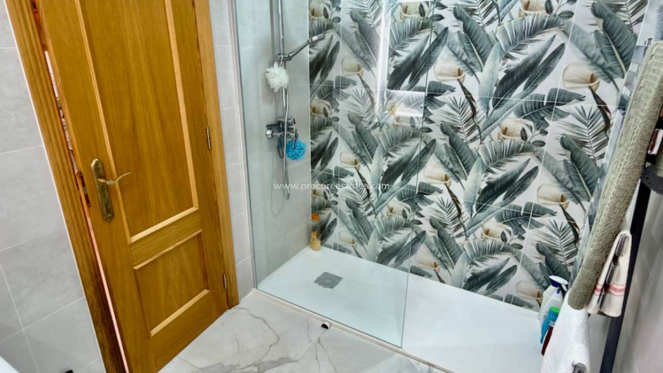 Revente - Appartement - Daya Nueva