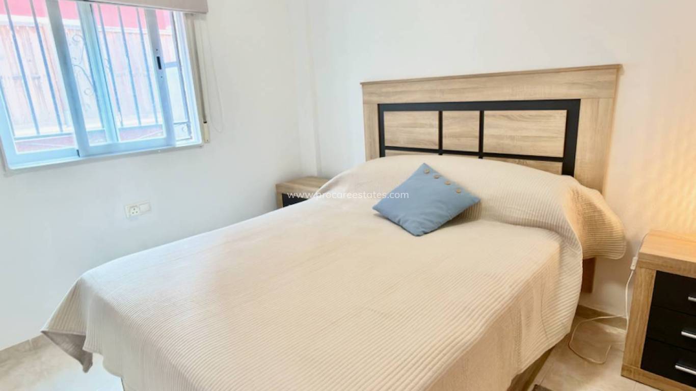 Revente - Appartement - Daya Nueva