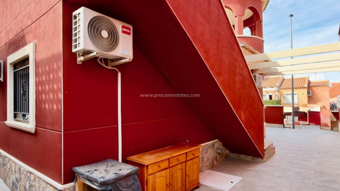 Revente - Appartement - Daya Nueva