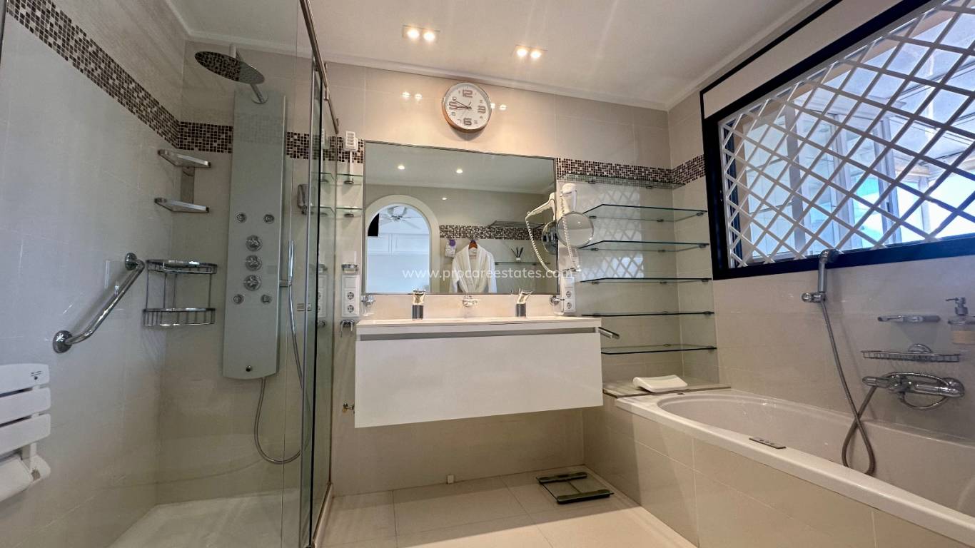 Revente - Appartement - Guardamar del Segura - Marjal Beach