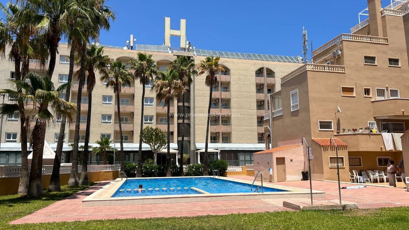 Revente - Appartement - Orihuela Costa - Punta Prima Torrevieja