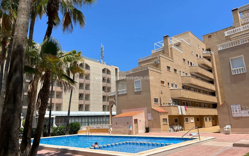 Revente - Appartement - Orihuela Costa - Punta Prima Torrevieja