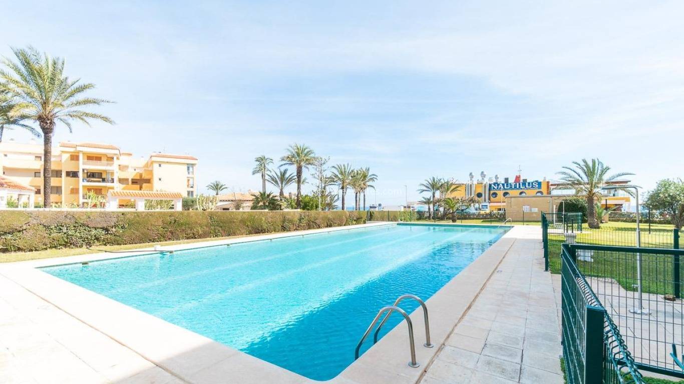Revente - Appartement - Orihuela Costa - Punta Prima