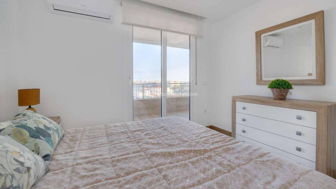 Revente - Appartement - Torrevieja - Acequion
