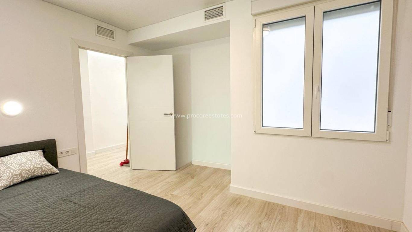 Revente - Appartement - Torrevieja - Acequion