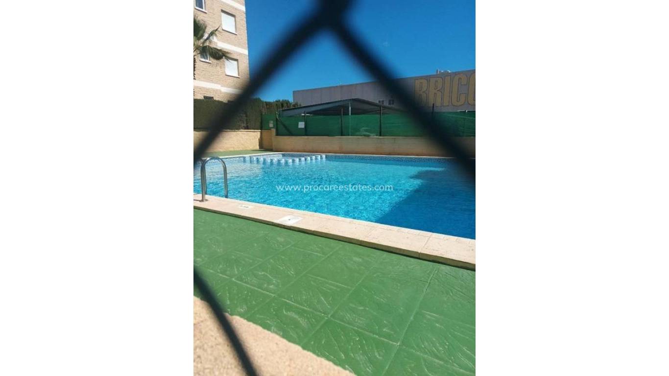 Revente - Appartement - Torrevieja - Carrefour Area