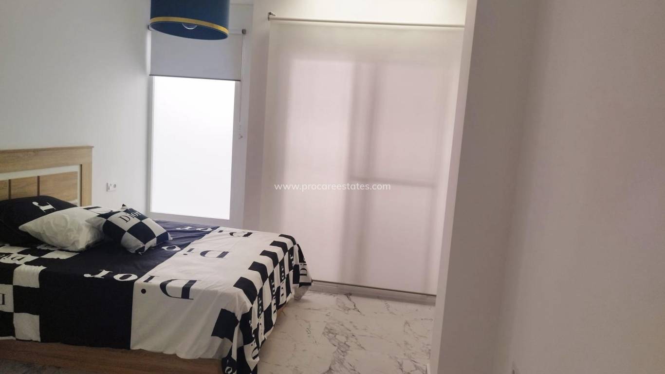 Revente - Appartement - Torrevieja - La Mata