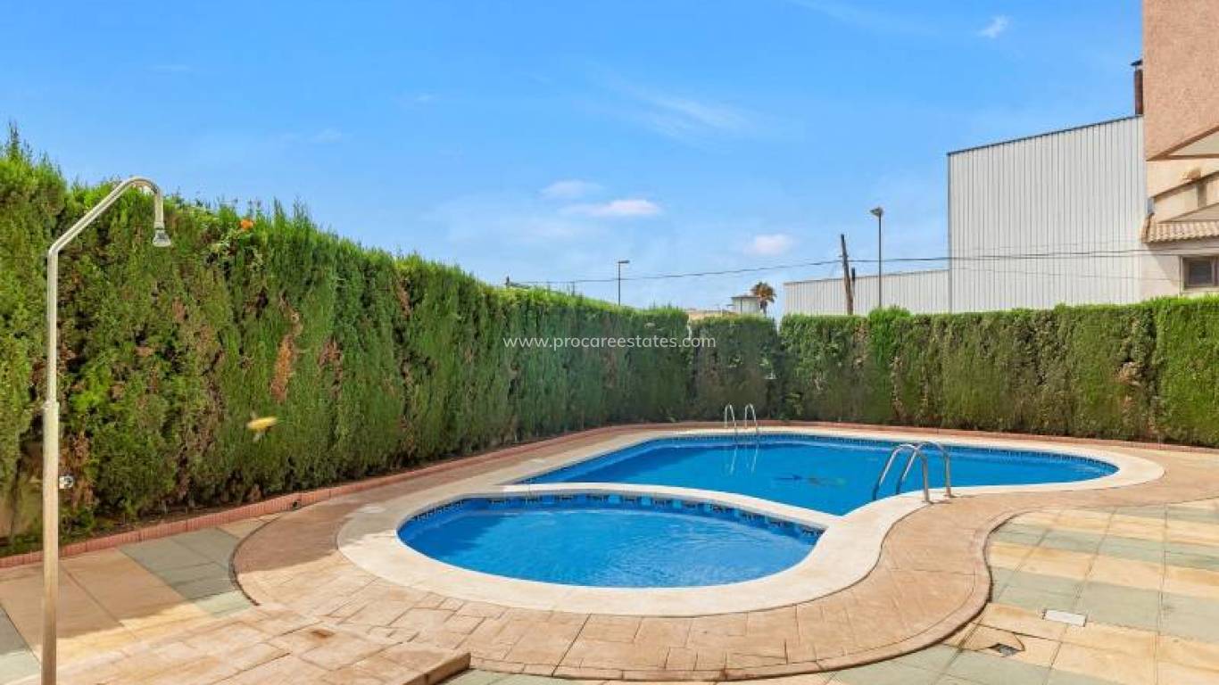 Revente - Appartement - Torrevieja - Nueva Torrevieja