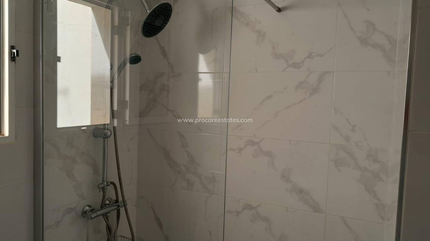 Revente - Appartement - Torrevieja - Nueva Torrevieja