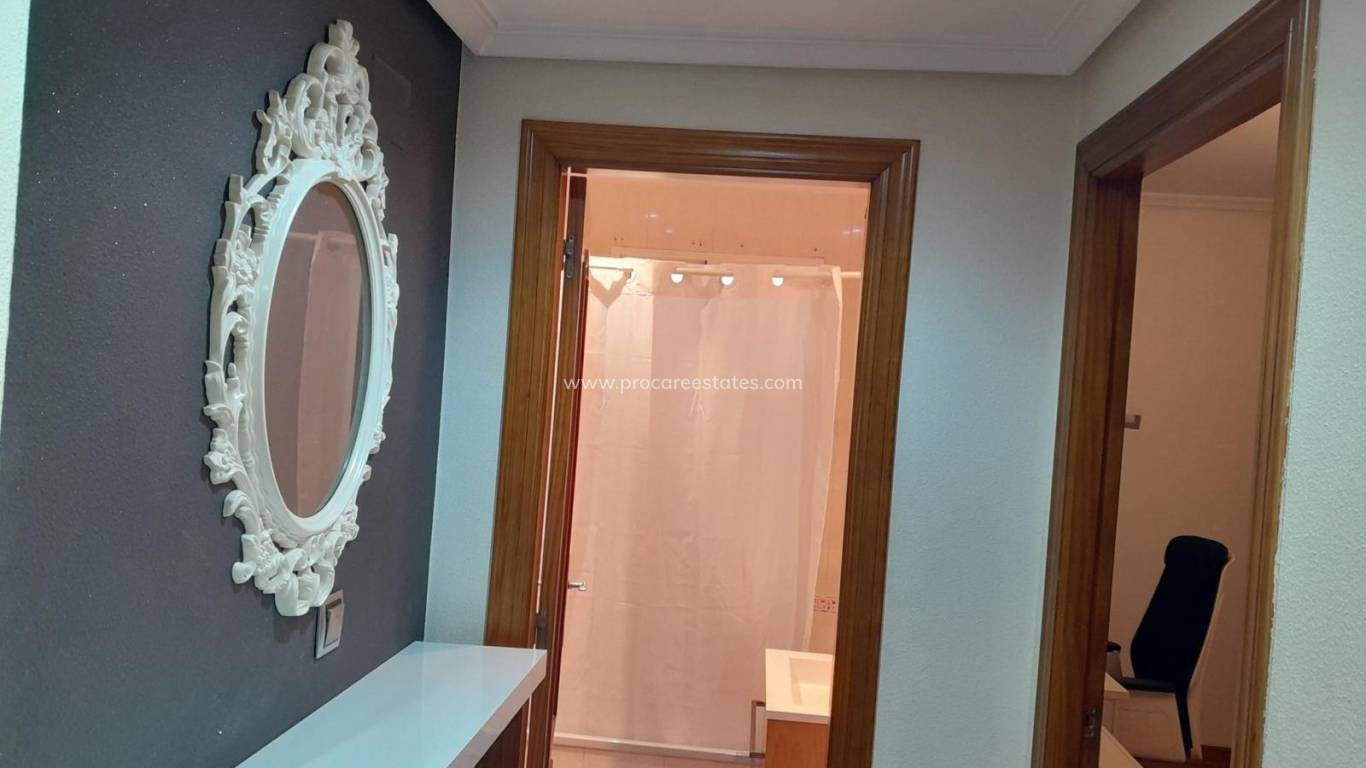 Revente - Appartement - Torrevieja - Nueva Torrevieja