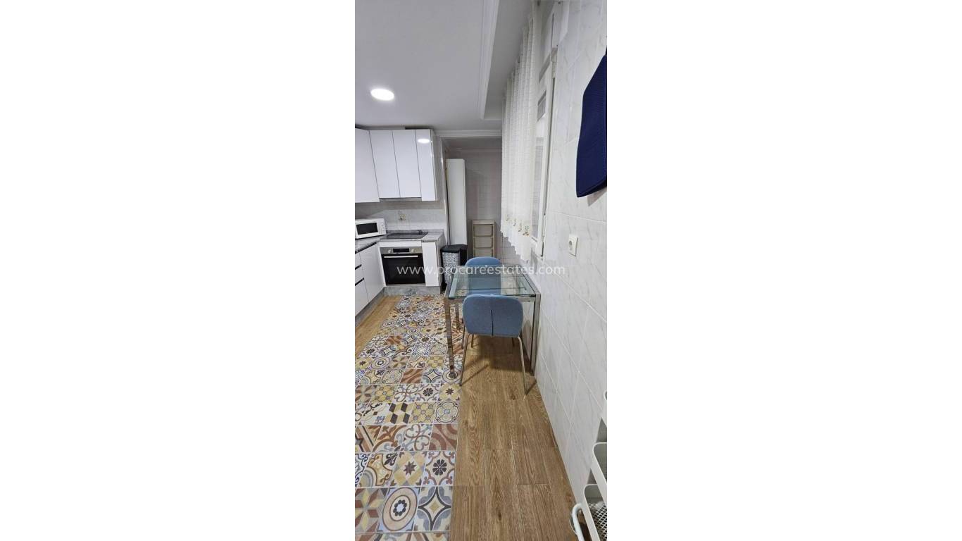 Revente - Appartement - Torrevieja - Paseo maritimo