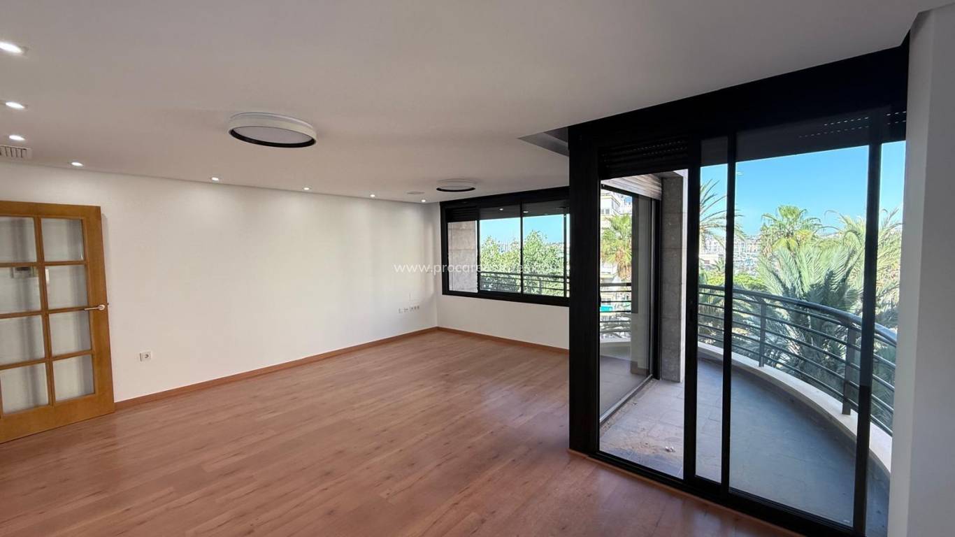 Revente - Appartement - Torrevieja - Puerto Deportivo