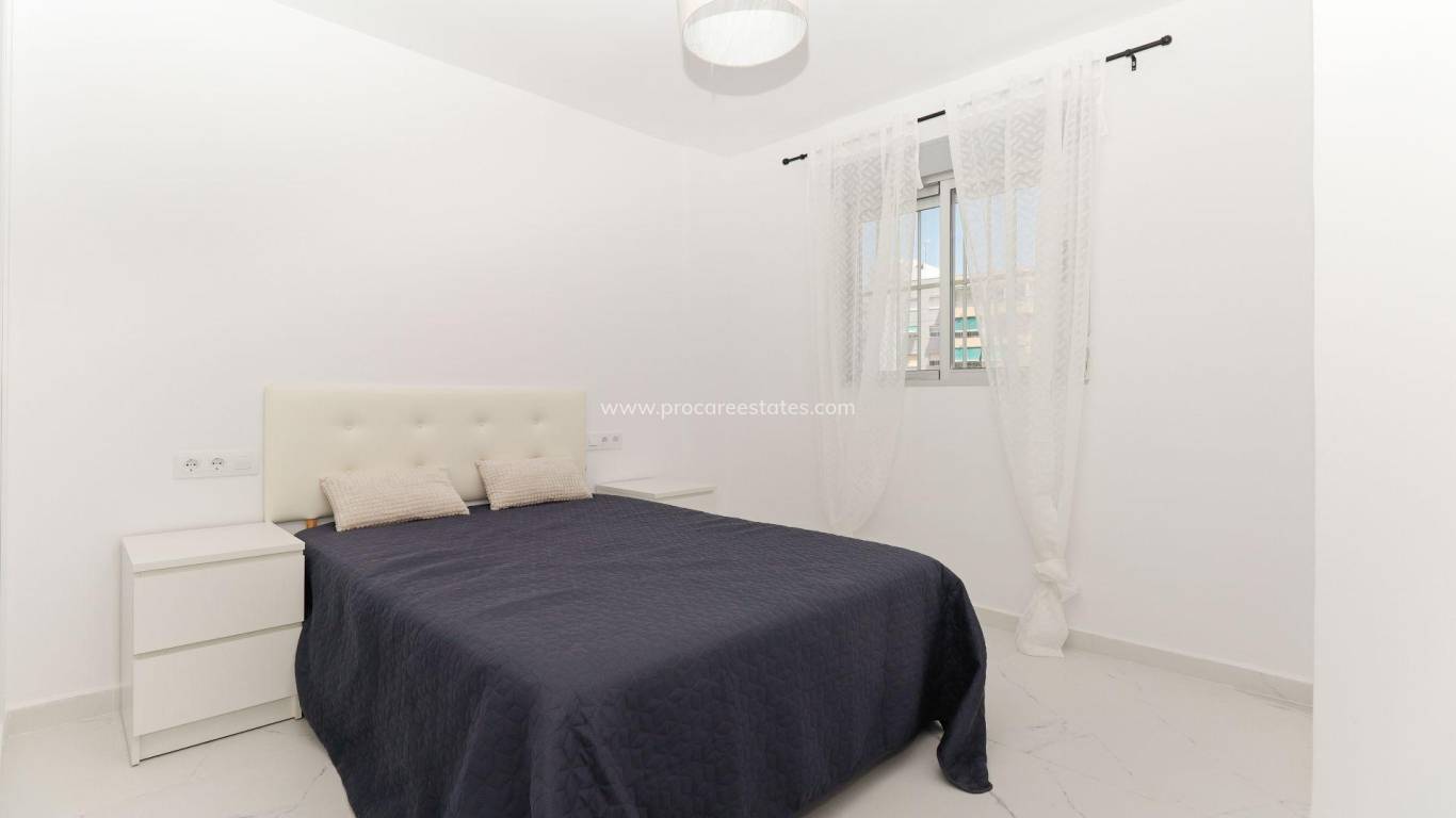 Revente - Appartement - Torrevieja - Punta Prima