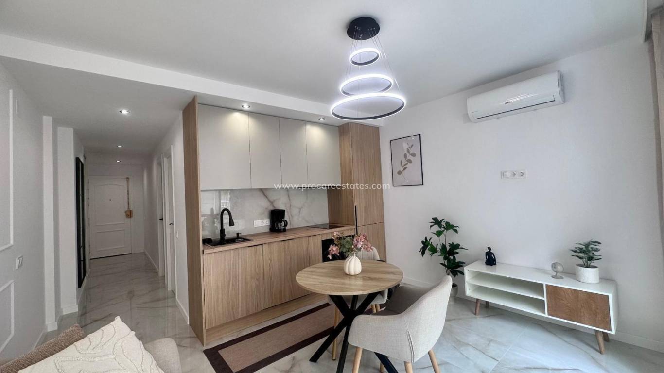 Revente - Appartement - Torrevieja - Torrevieja Center