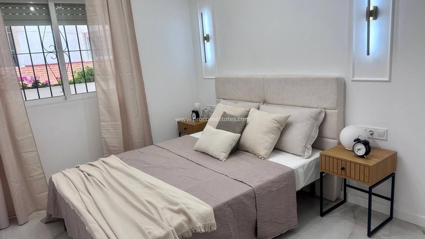 Revente - Appartement - Torrevieja - Torrevieja Center