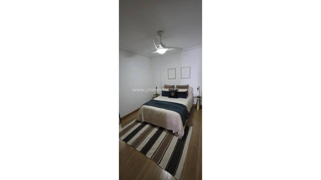 Revente - Appartement - Torrevieja - Torrevieja Center