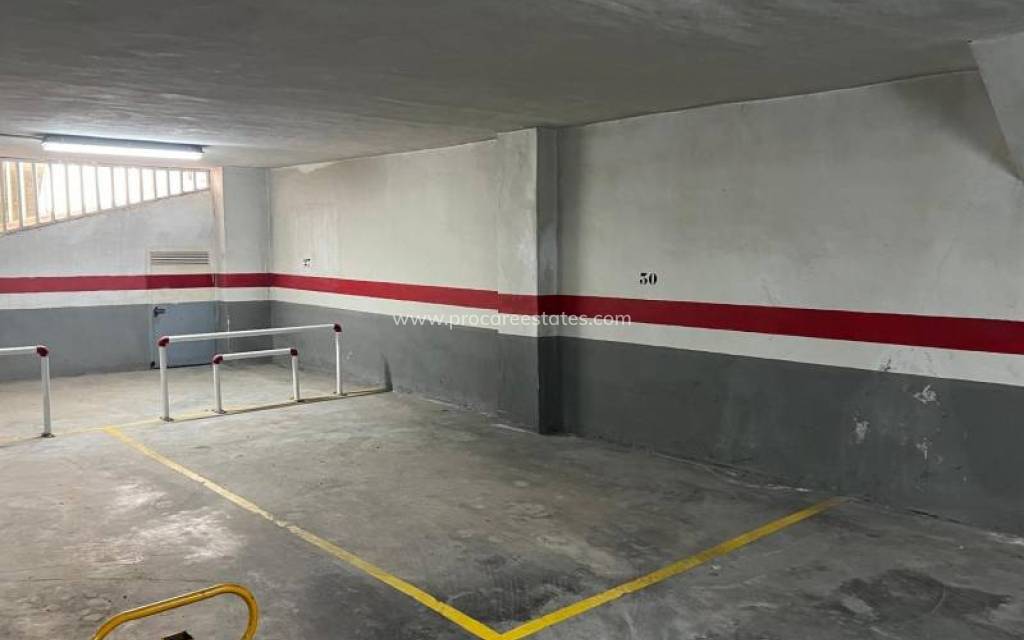 Revente - Garage - Torrevieja - Carrefour Area