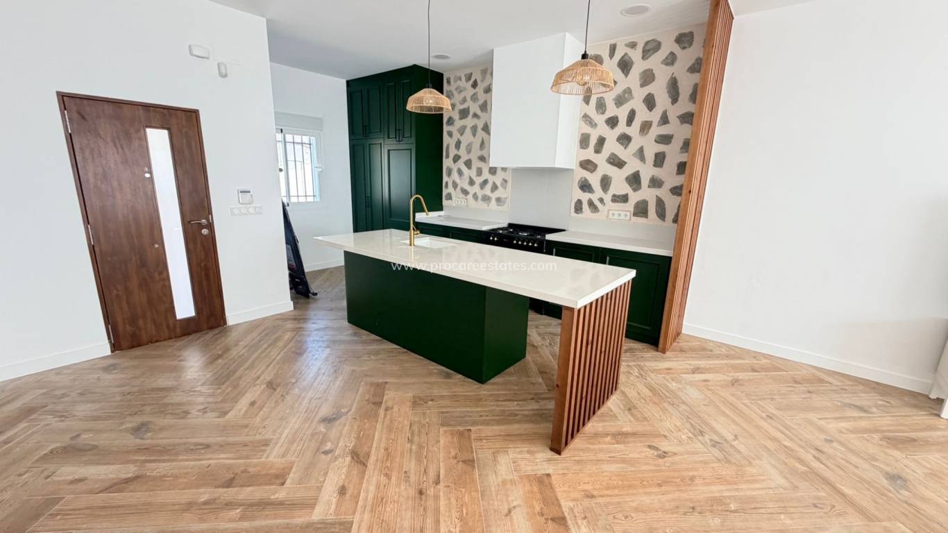 Revente - Maison de ville - Catral