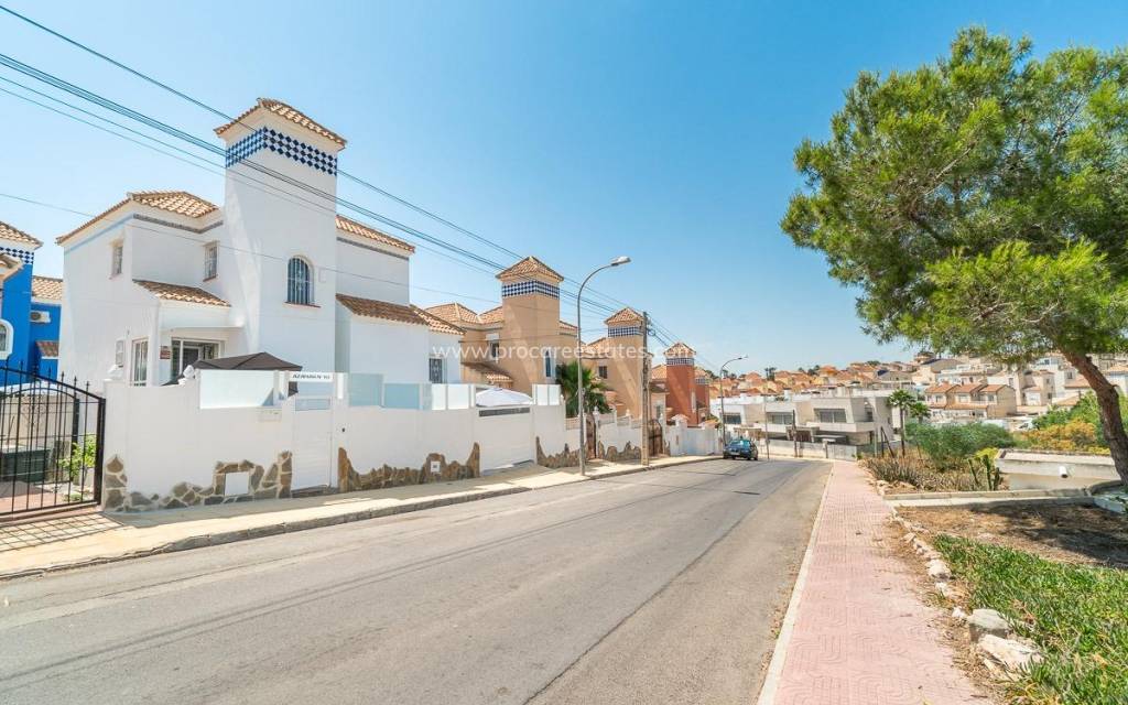 Revente - Maison de ville - San Miguel de Salinas - Las filipinas