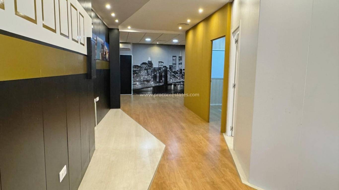 Revente - Propriété commerciale - Guardamar del Segura - Centro