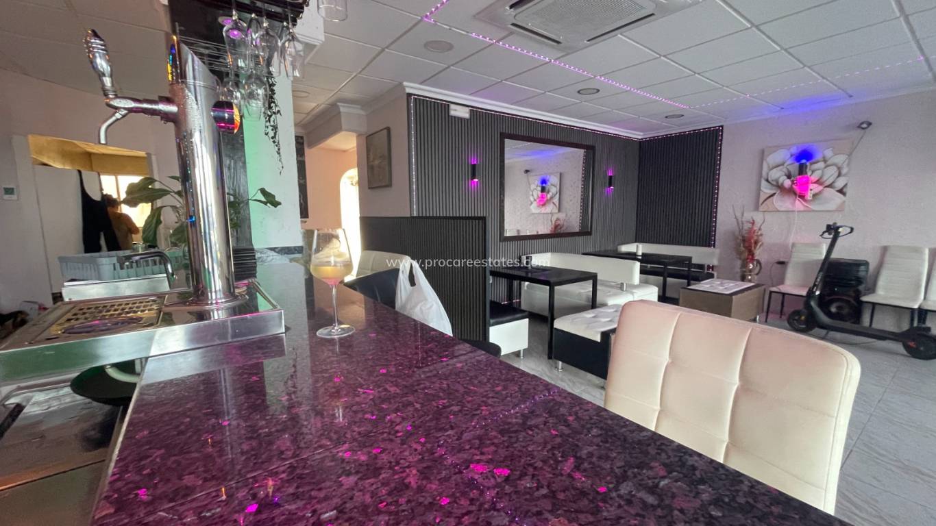 Revente - Propriété commerciale - Torrevieja - Comunidad Valenciana
