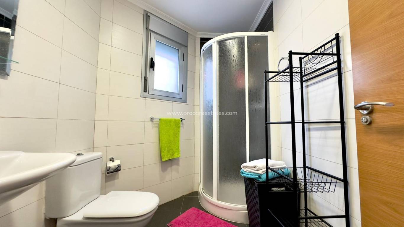 Revente - Propriété commerciale - Torrevieja - Playa Del Cura