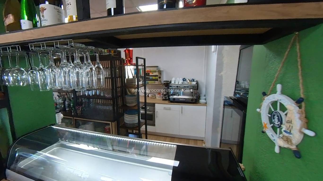 Revente - Propriété commerciale - Torrevieja - Puerto