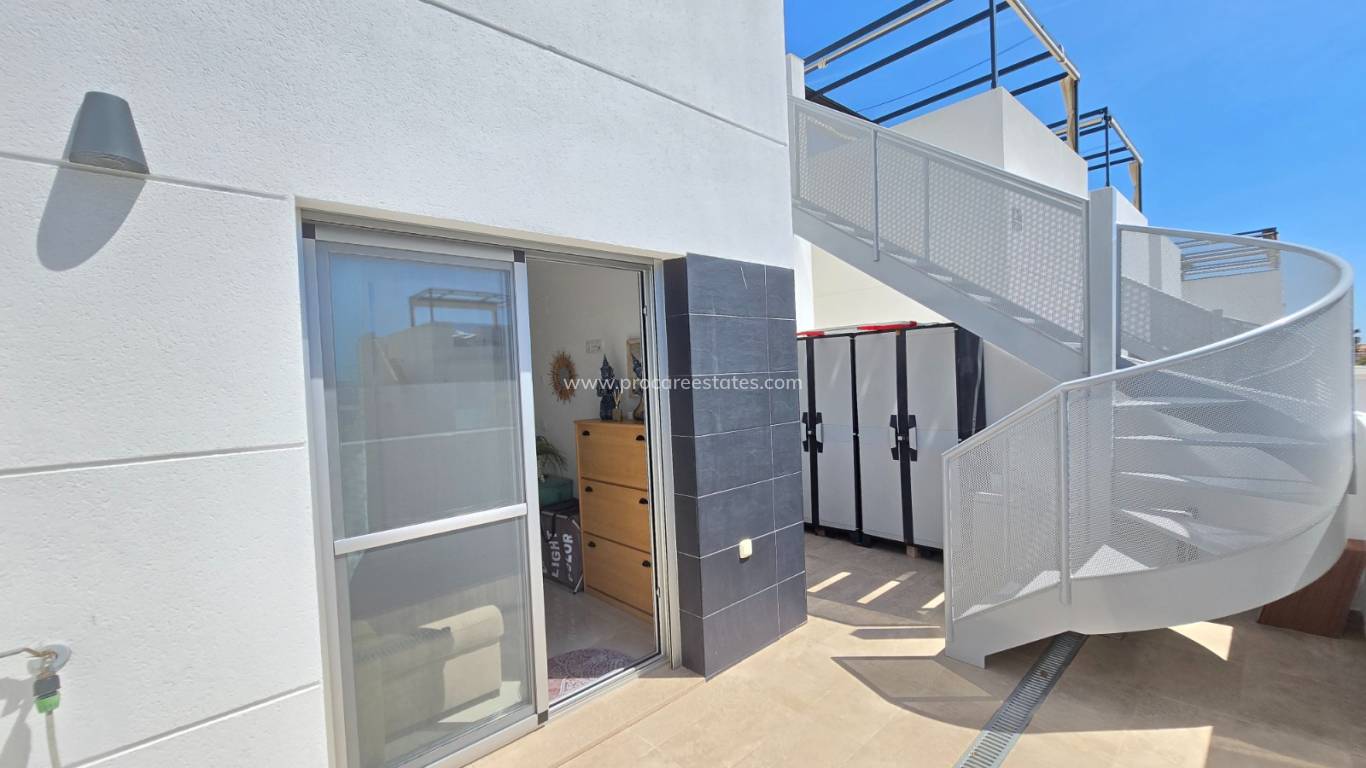 Revente - Townhouse * - Ciudad Quesada * - Doña Pepa *