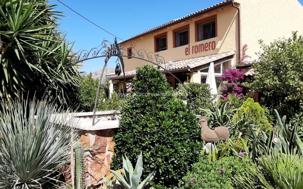 Revente - Villa - Barbarroja