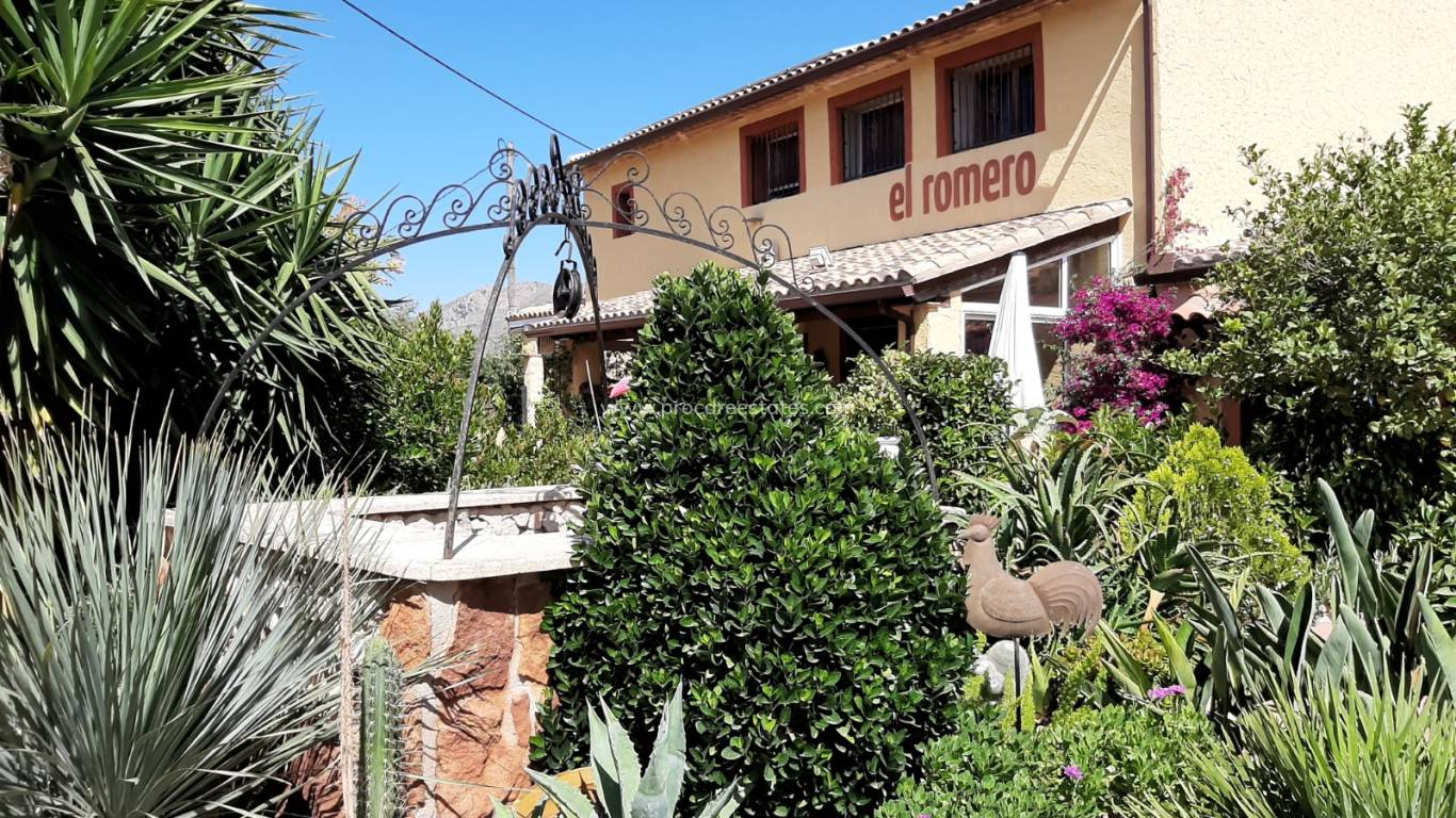 Revente - Villa - Barbarroja