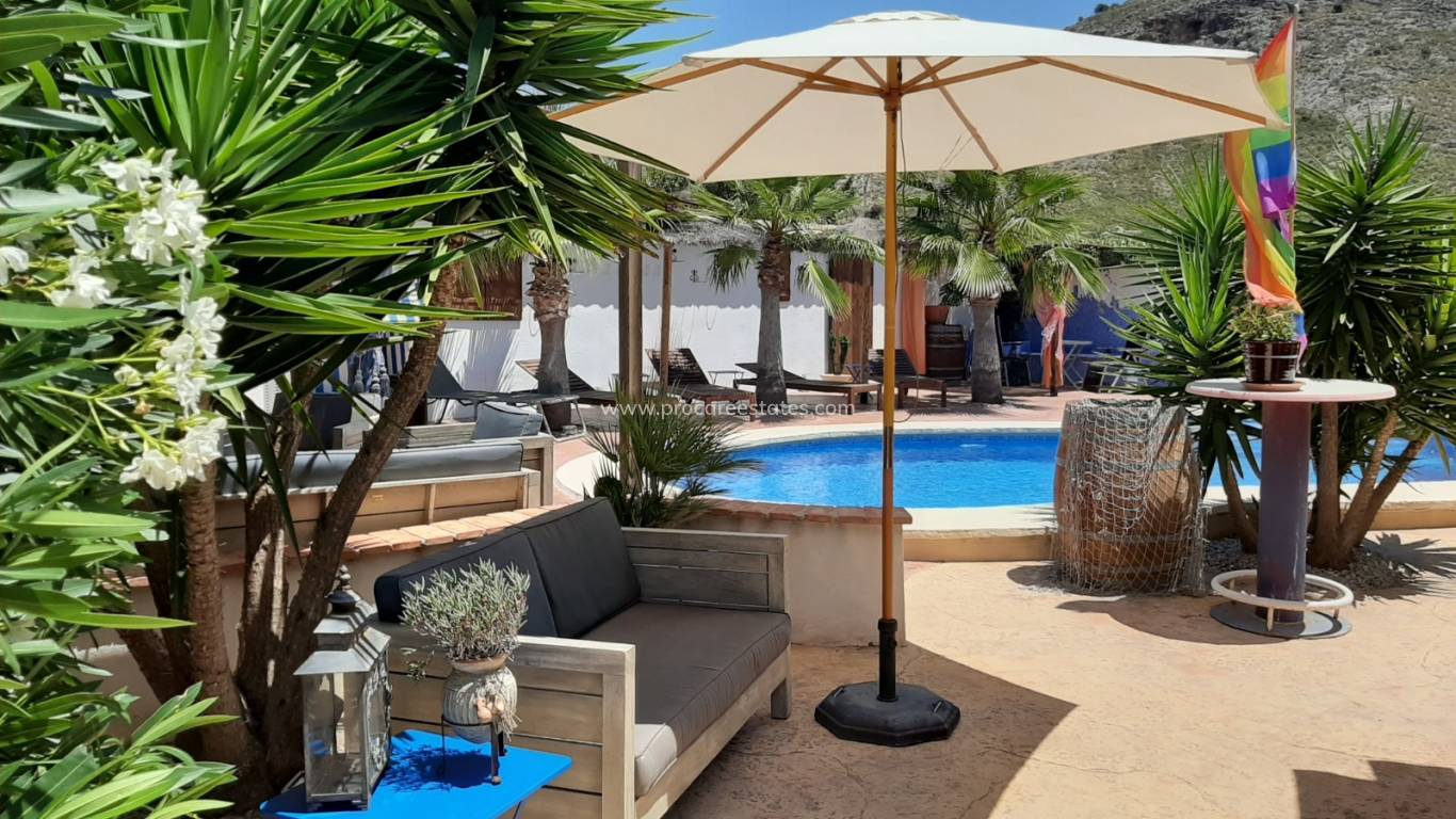 Revente - Villa - Barbarroja
