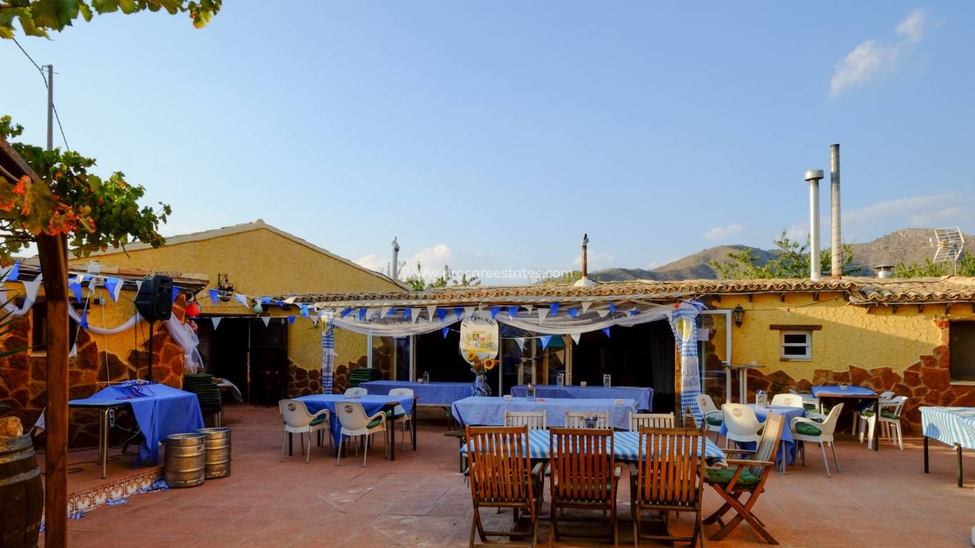 Revente - Villa - Barbarroja