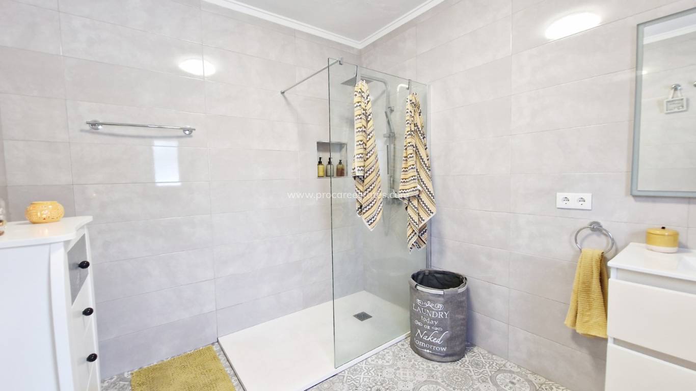 Revente - Villa - Ciudad Quesada - Pueblo Bravo
