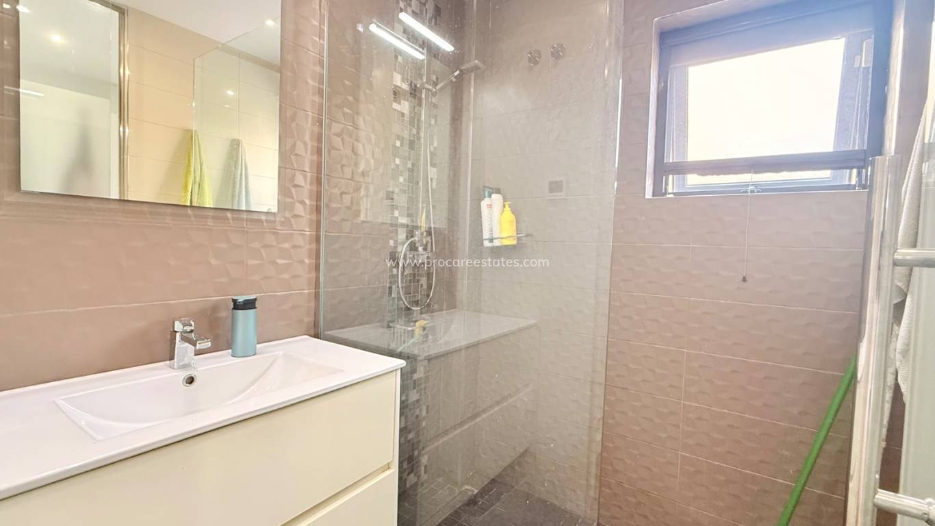 Revente - Villa - Ciudad Quesada - Pueblo Bravo