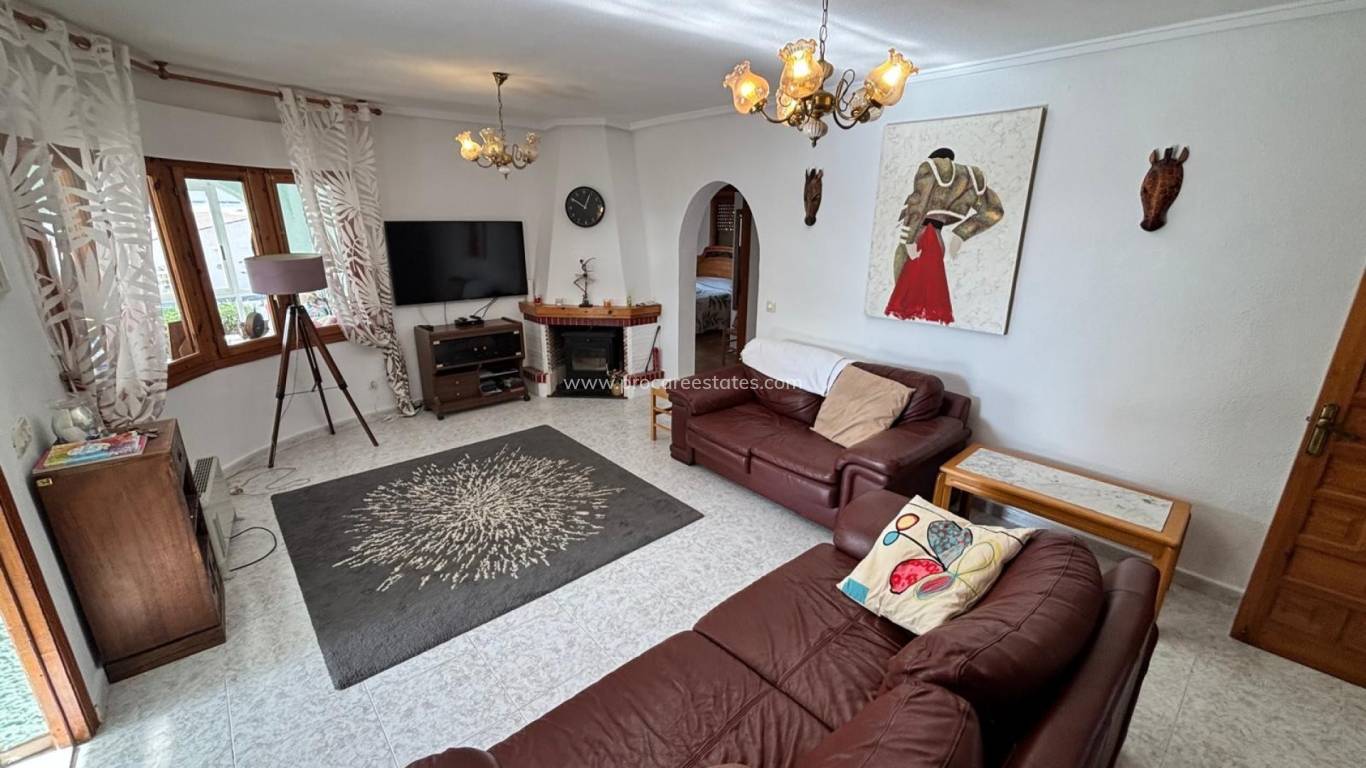 Revente - Villa Detached - Ciudad Quesada - CENTRO