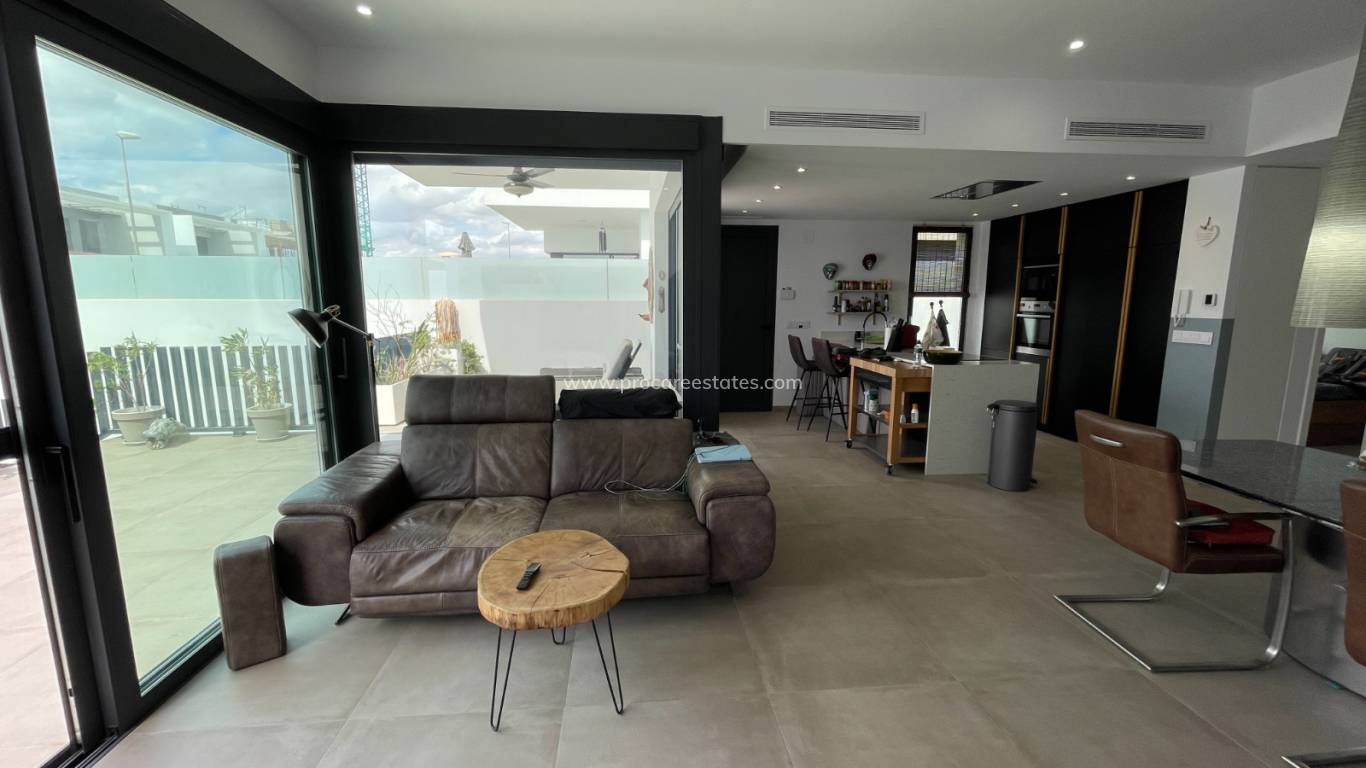 Revente - Villa - Dolores - ZONA NUEVA