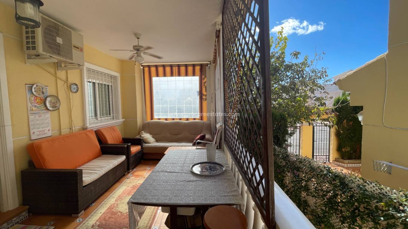 Revente - Villa - Guardamar del Segura - Alicante